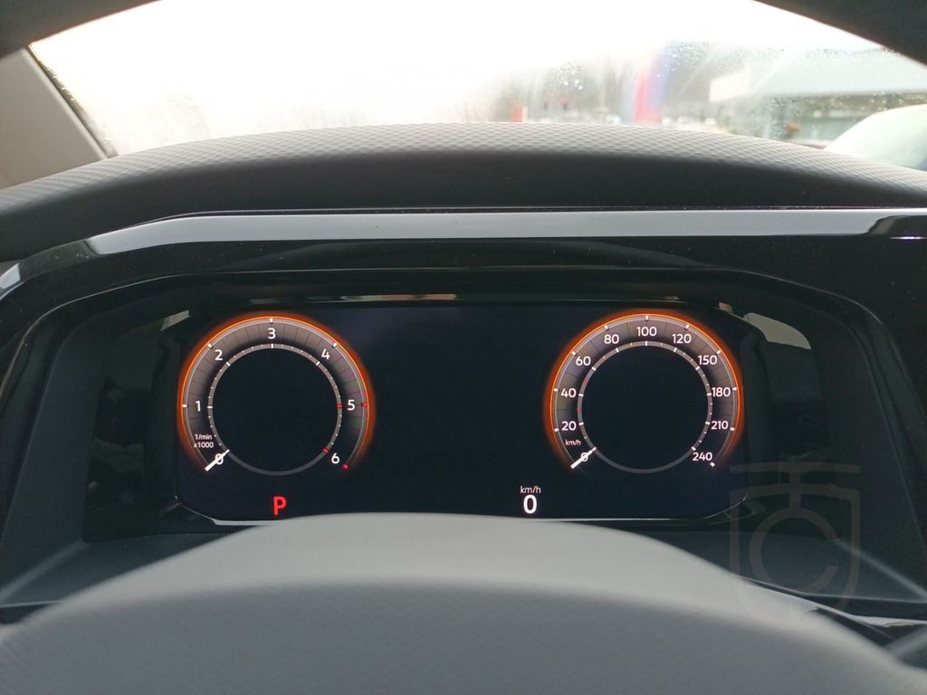 Volkswagen T7 Multivan Life lang 2.0 TDI+Anhängerkupplung+R