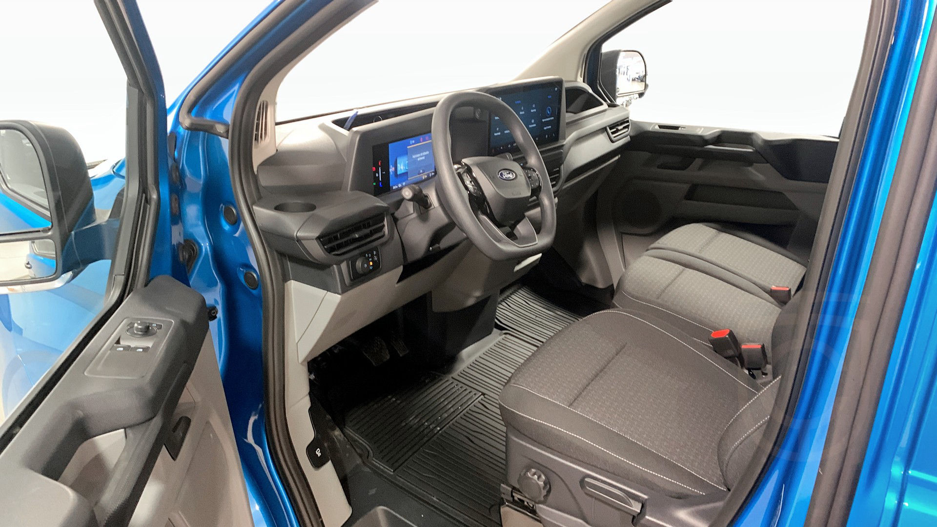 Ford E-Transit Custom 320