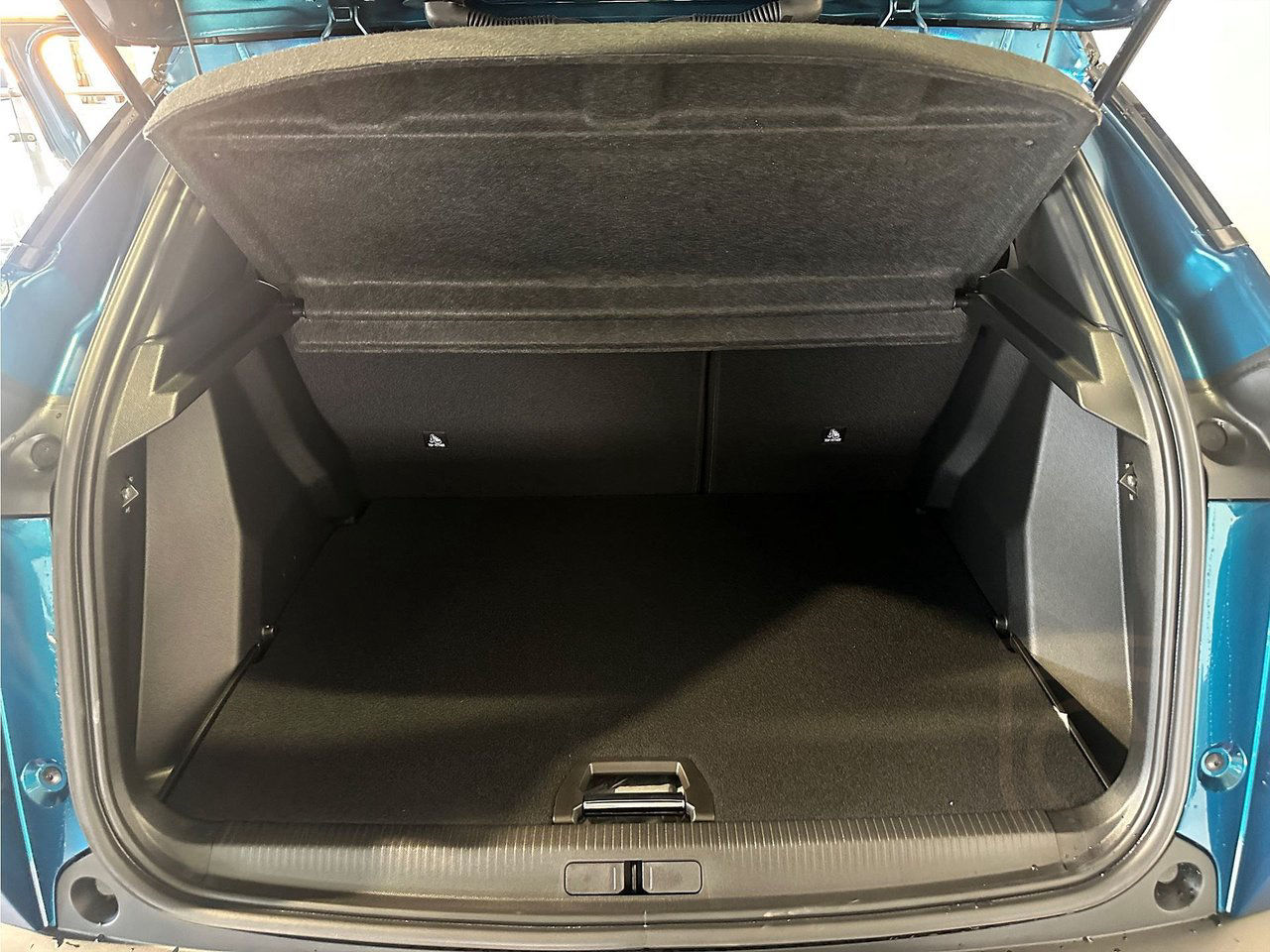 Peugeot 2008 GT Hybrid
