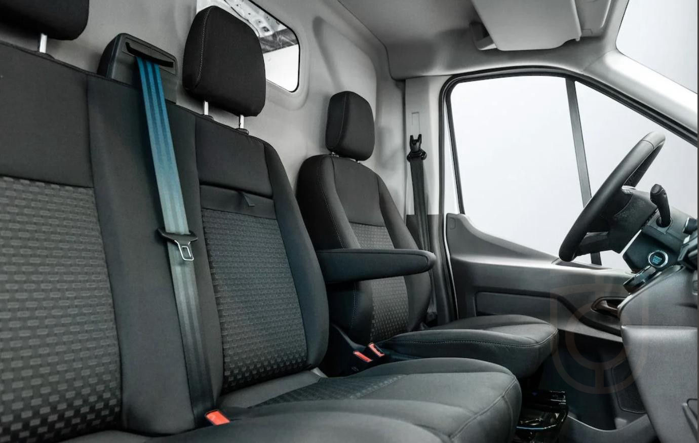 Ford E-Transit 350