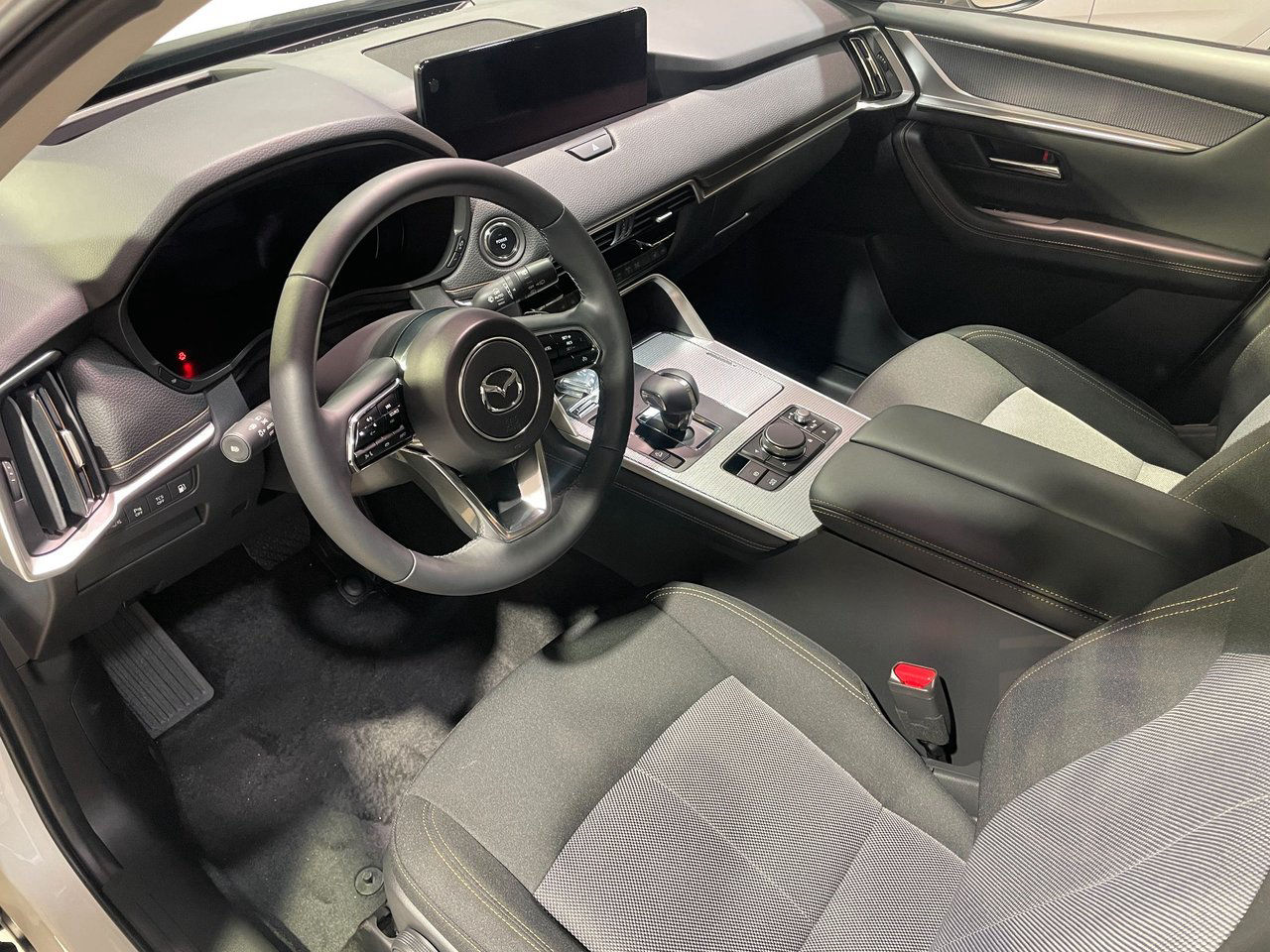 Mazda CX-80 PHEV Exclusive-line AWD Automat / skladový vůz