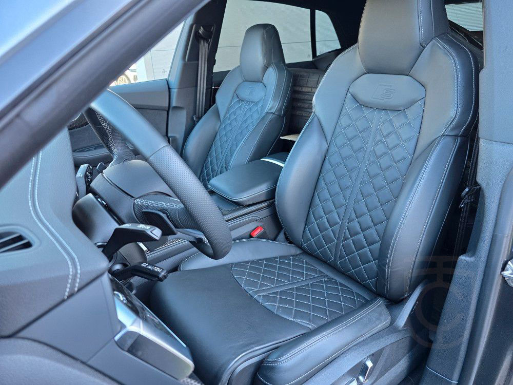 Audi SQ8 AHK PANOD.LEDER MATRIX UPE 138T
