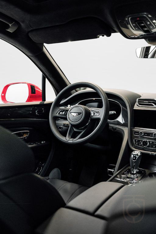 Bentley Bentayga V8 * Full Carbon Options *