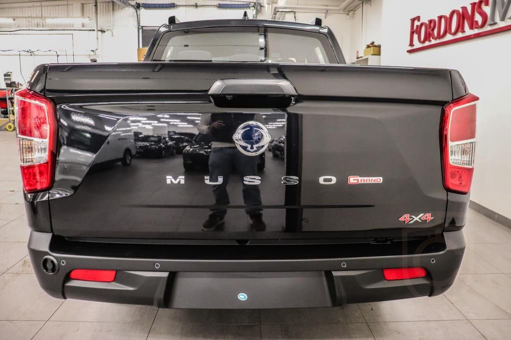 KGM Musso Grand 2,2 eXDi BLACK LINE CNG
