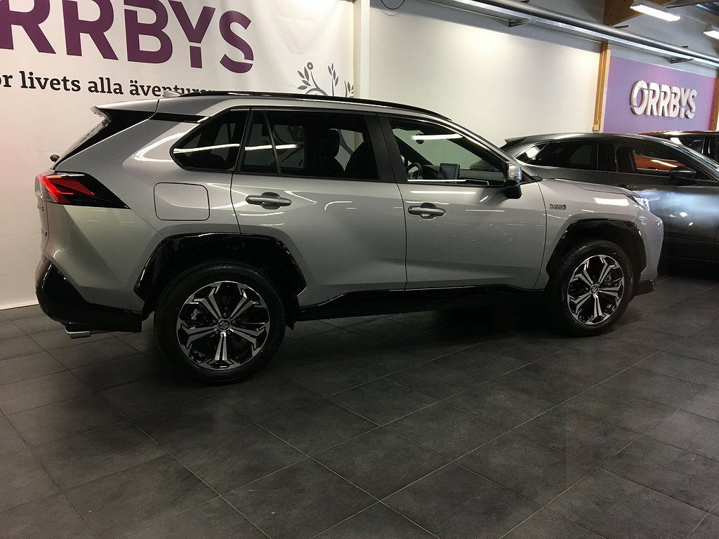 Suzuki Across 2.5 Laddhybrid AWD 306 hk Inclusive
