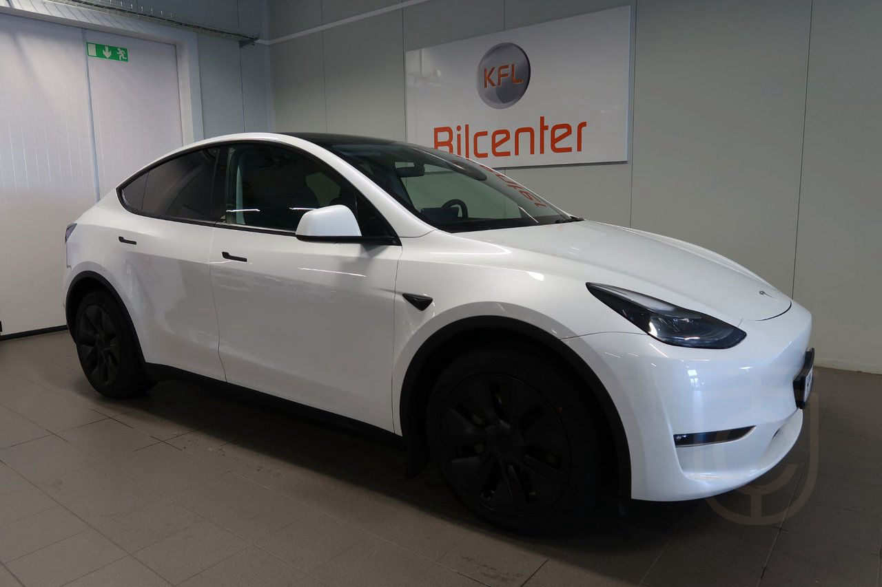 Tesla Model Y Long Range AWD