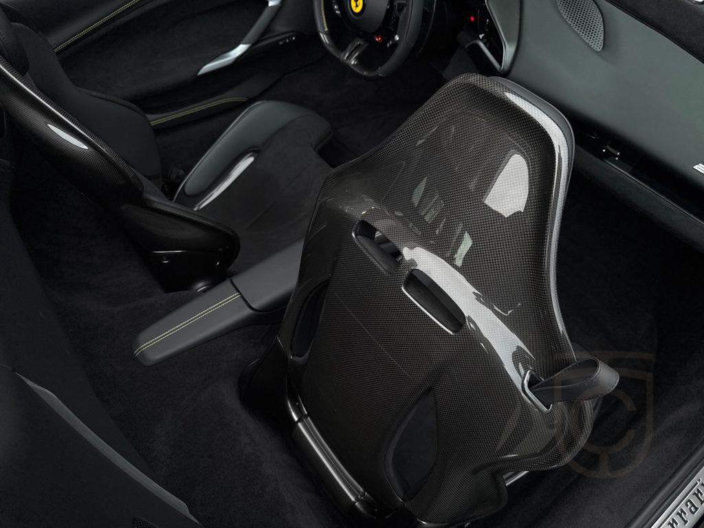 Ferrari 296 GTS 50.000€ an Optionals