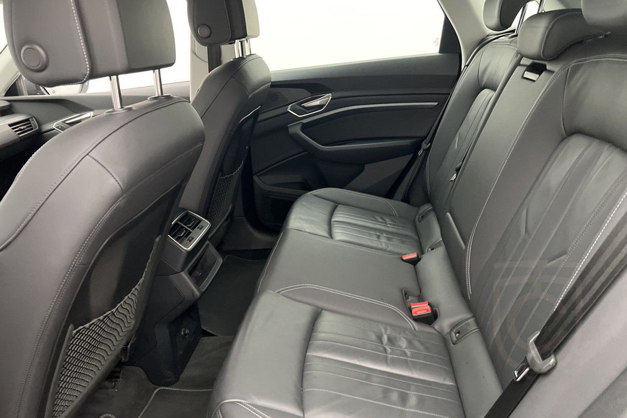 Audi Q8 50 e-tron Quattro