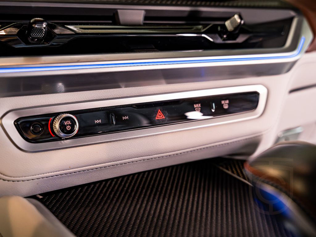 BMW 653PS LASER 360° MASSAGE SOFT-CLOSE