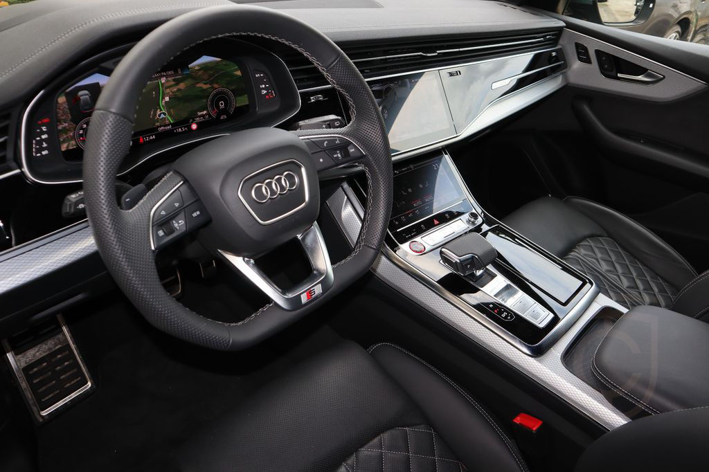 Audi SQ8 V8 FACELIFT-NEUES MODELL BLACK-PAKET/RAUTE