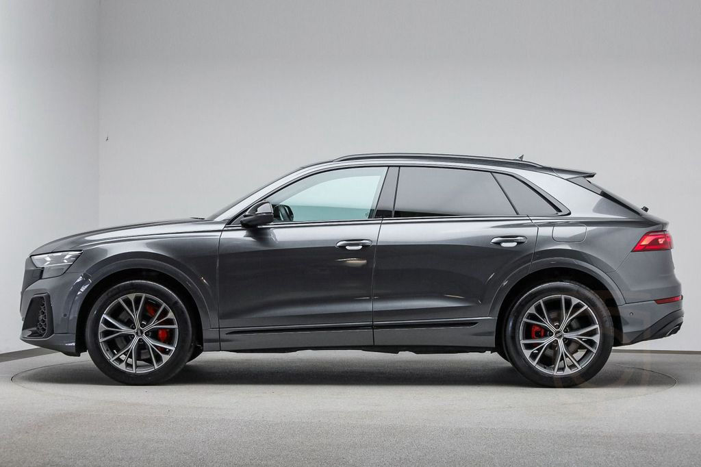 Audi Q8 60 TFSIe quattro S-LINE*PANO*AHK*HUD*LEDER*HD