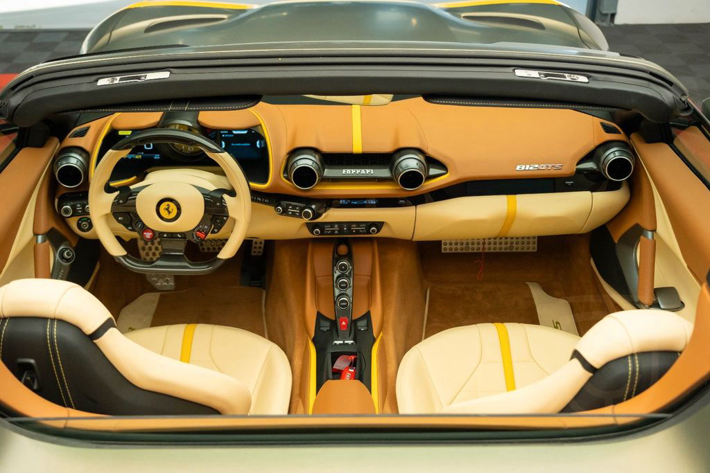 Ferrari 812 GTS