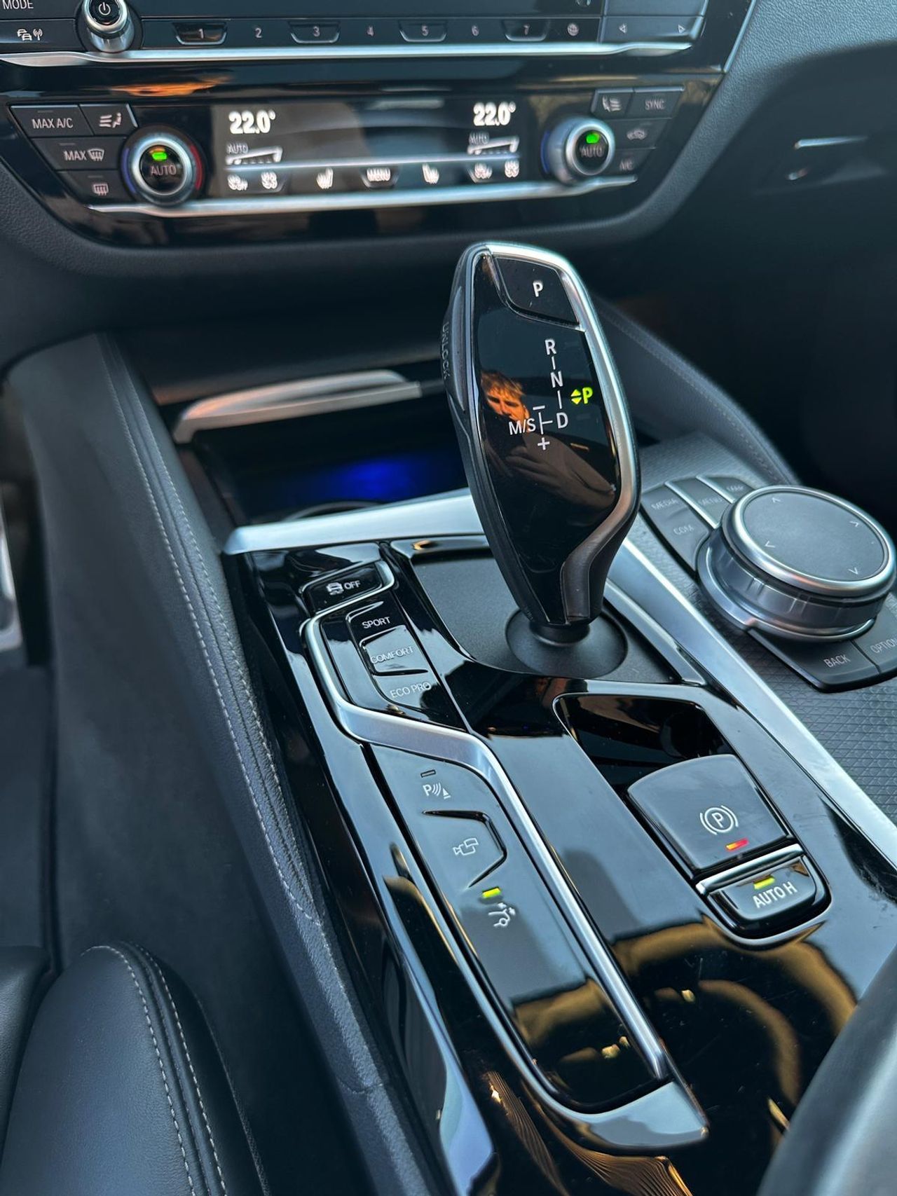 BMW 630xd GT*HUD*topení*H/K*tažné*360°