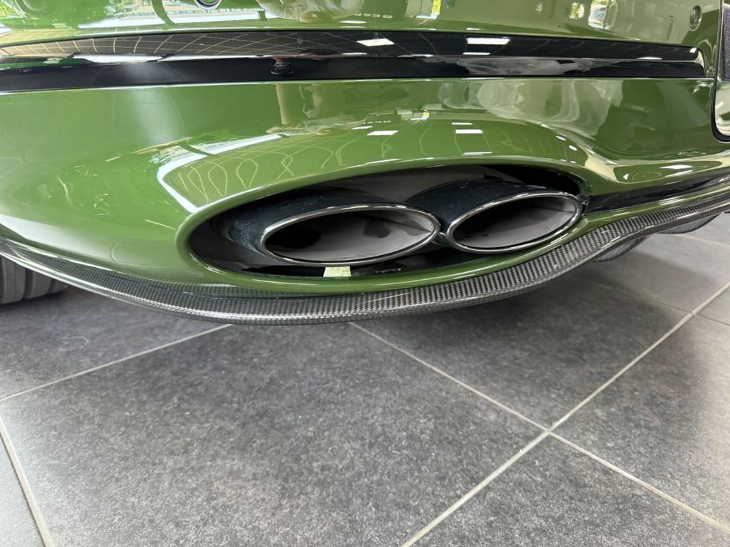 Bentley Flying Spur S V8- Carbon- B&O- Pano