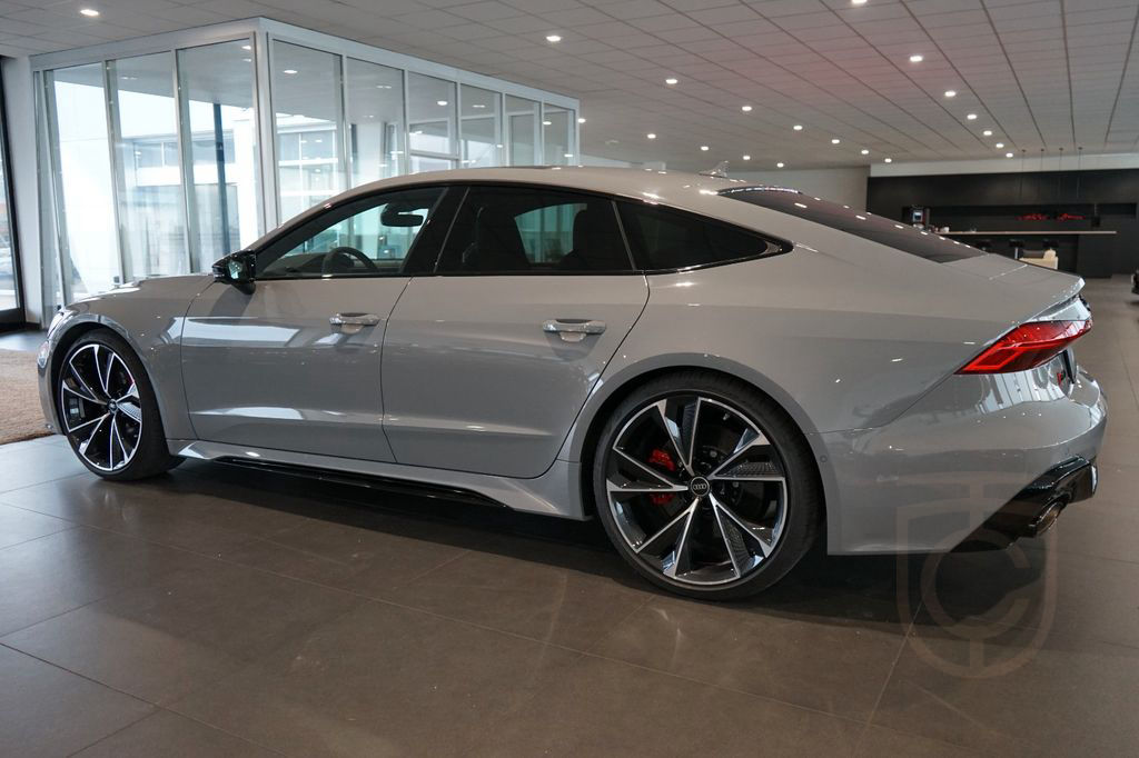 Audi RS7 Sportback | Pano | HuD | Keramik | 305 km/h