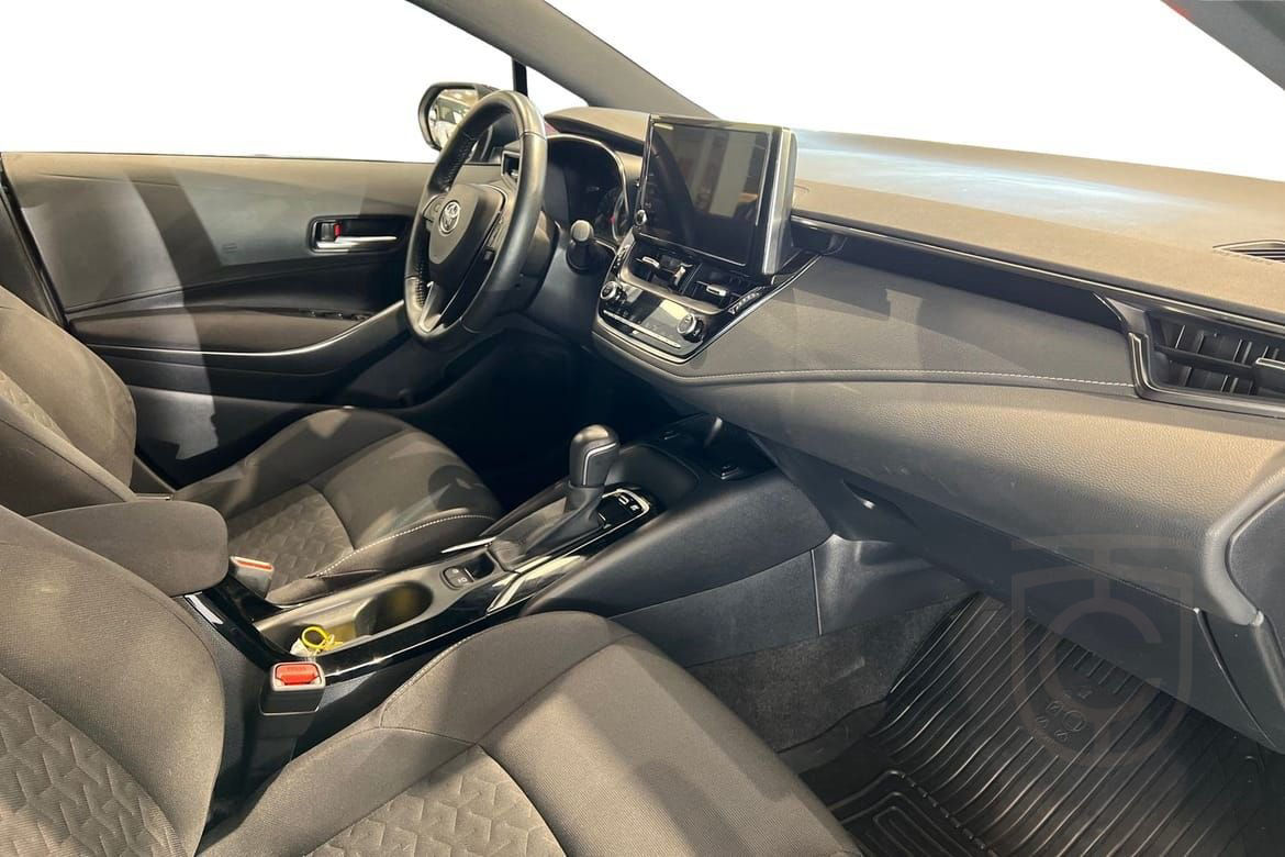 Toyota Corolla Hybrid 1,8 5D Active Carplay