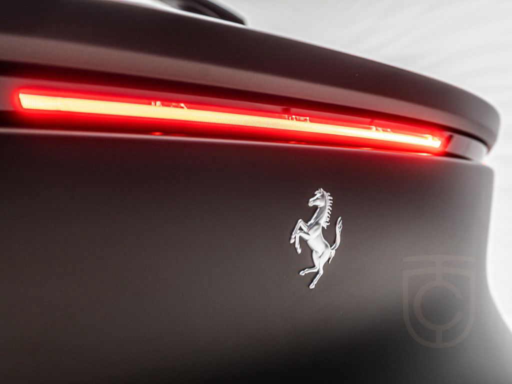 Ferrari Purosangue Tailor Made*Carbon*Massage Seats