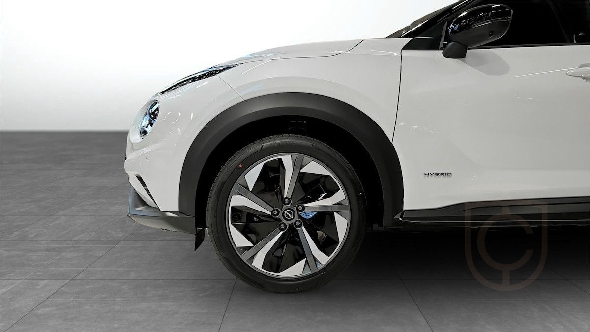 Nissan Juke Hybrid DIG-T 143HP 4AMT Tekna 19"