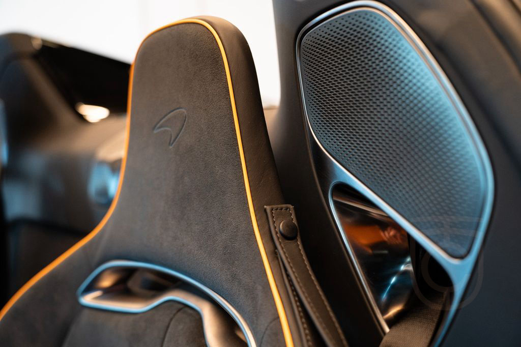 McLaren Artura MY24 , Lift*Practicality*Tech*Assist pack