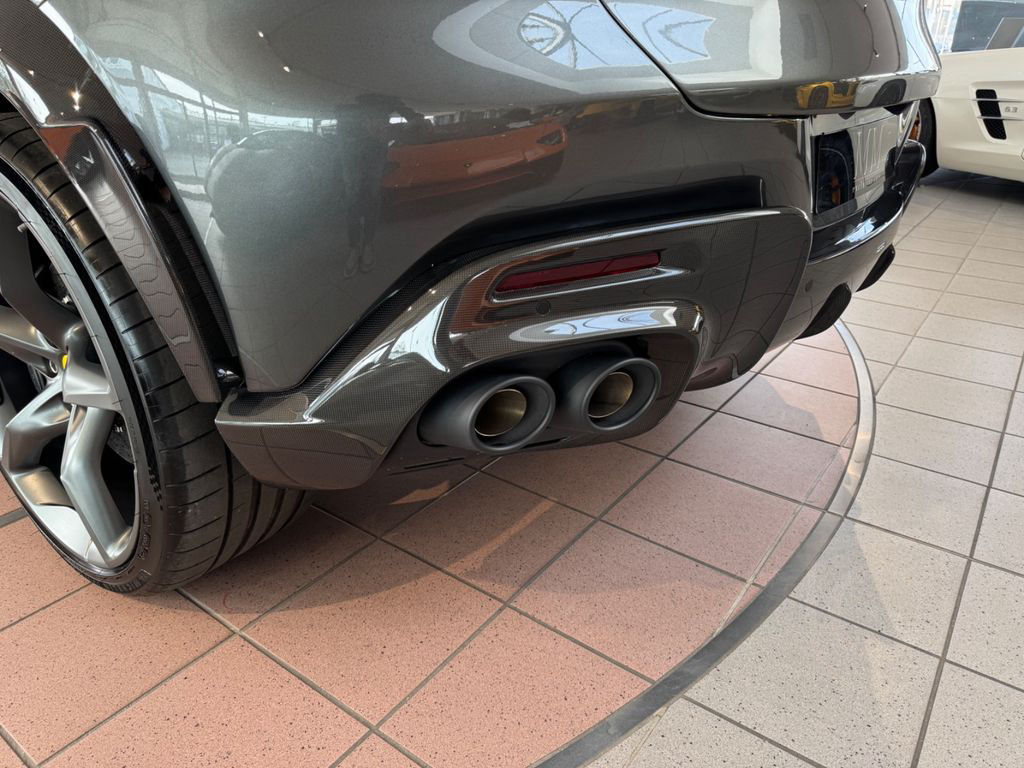 Ferrari Purosangue V12 CARBON/LIFT/PANORAMA
