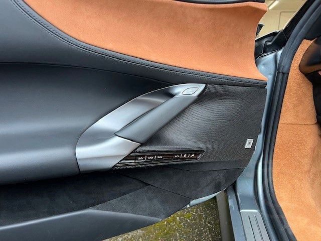 Ferrari SF90 Spider JBL Lift Kamera Garantie -1Hand