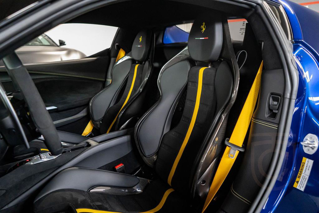 Ferrari 296 GTB Blu Elettrico AFS 360° LIFT RACING-SEATS