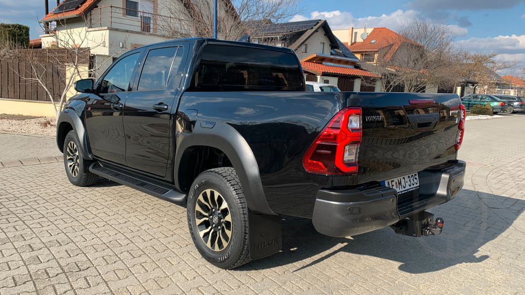 Toyota Hilux2.8 D-4D 4X4 DOUBLE GR SPORT, NET. EXPORT