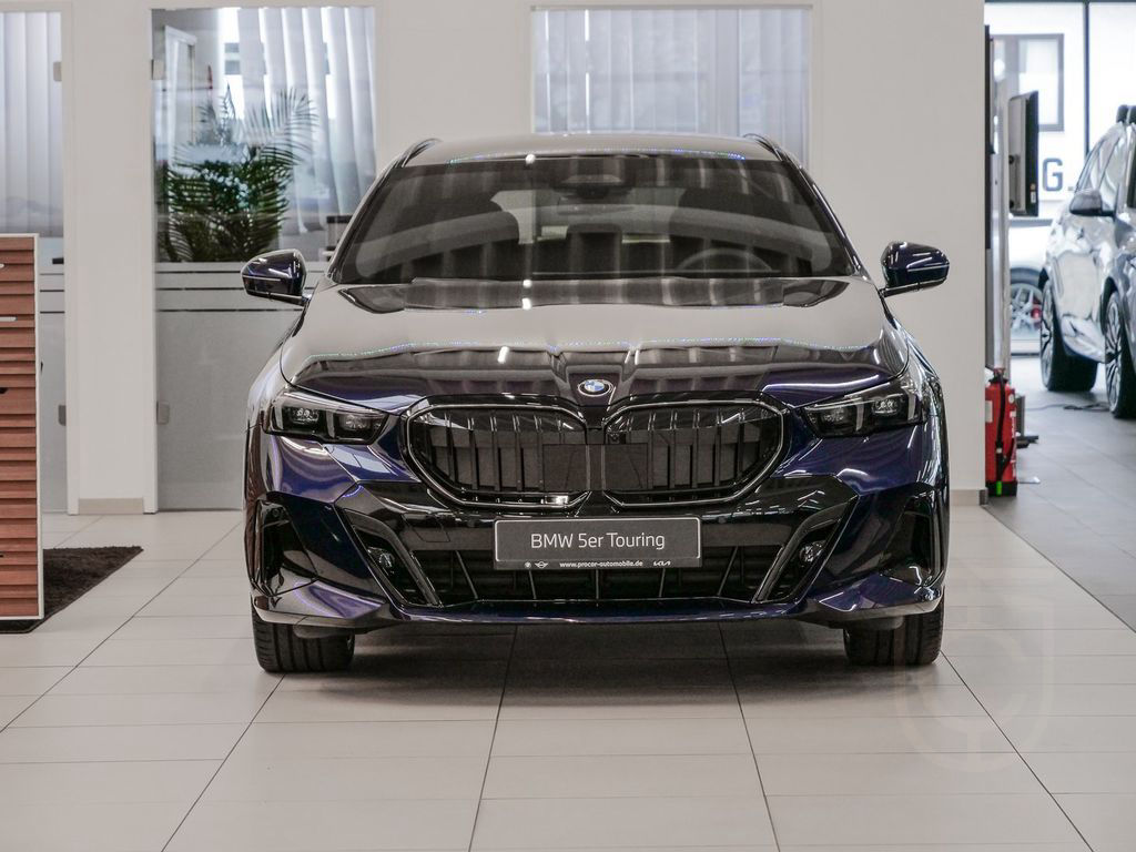 BMW 540d xDrive M Sport HUD PANO ACC AHK RFK NAVI