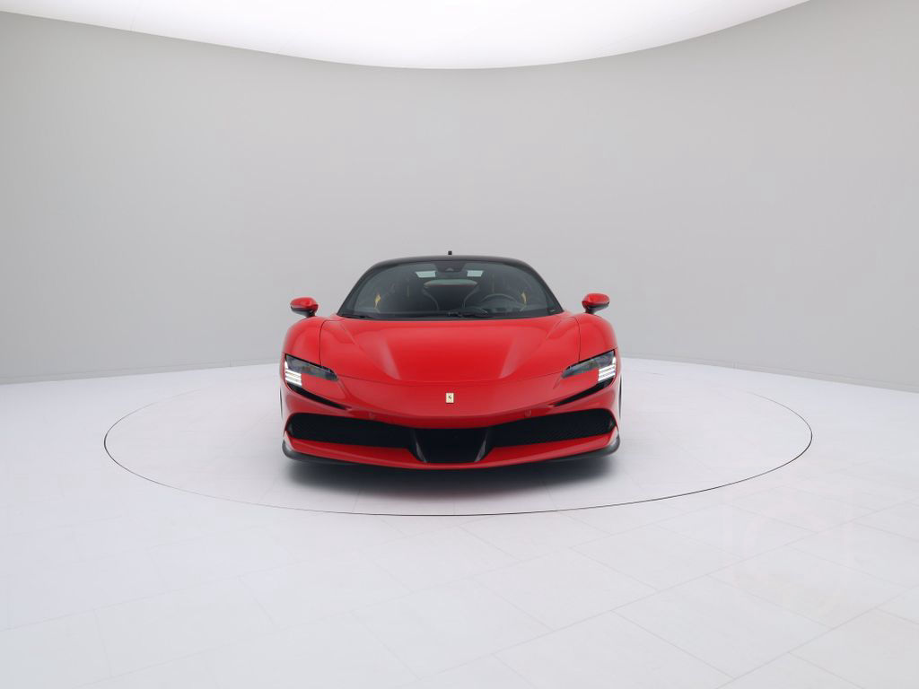 Ferrari SF90 Stradale - FERRARI HAMBURG