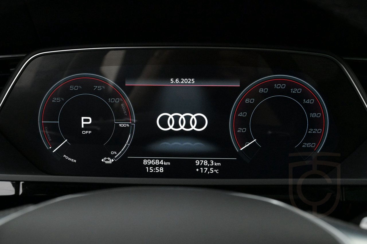 Audi E-Tron Sportback 55 quattro S-line Pano 360
