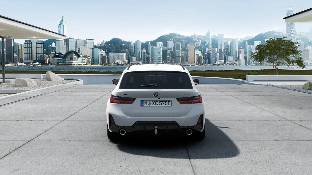 BMW 330e xDrive Touring M Sport Active Ed