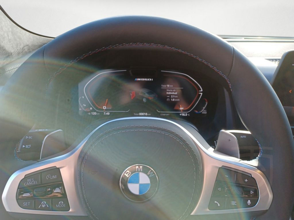 BMW M850i xDrive Gran Coupé M-Performance TV-Funktio