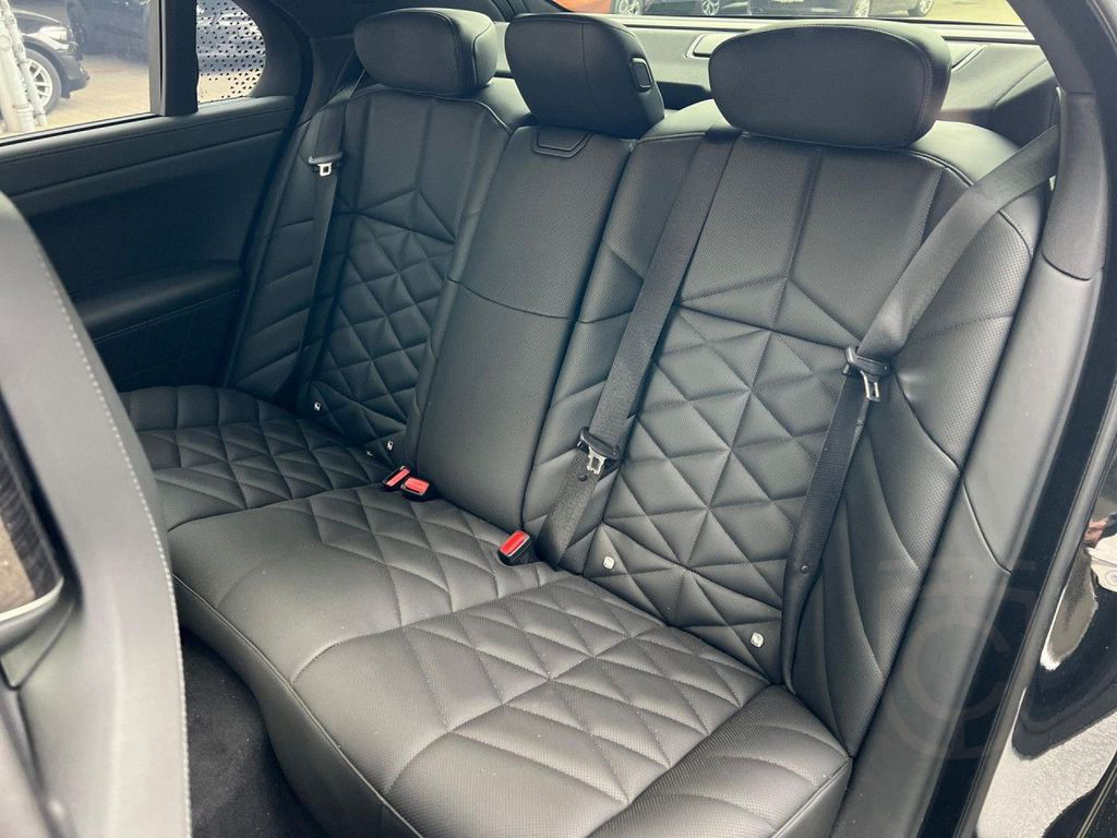 BMW 740d xDr M SPORT SkyLounge,AHK,StHzg,360°,DAPro