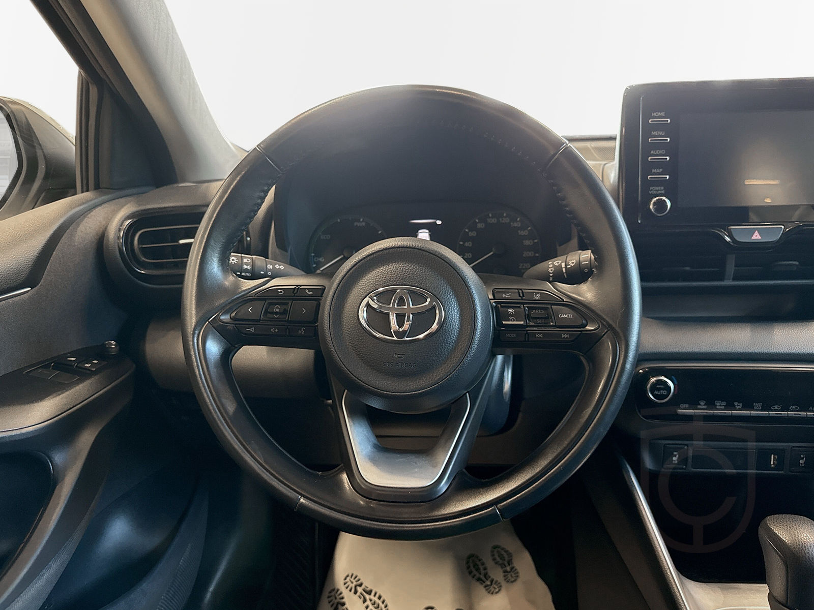 Toyota Yaris Hybrid