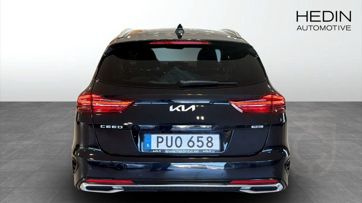 Kia Ceed SW PHEV ACTION