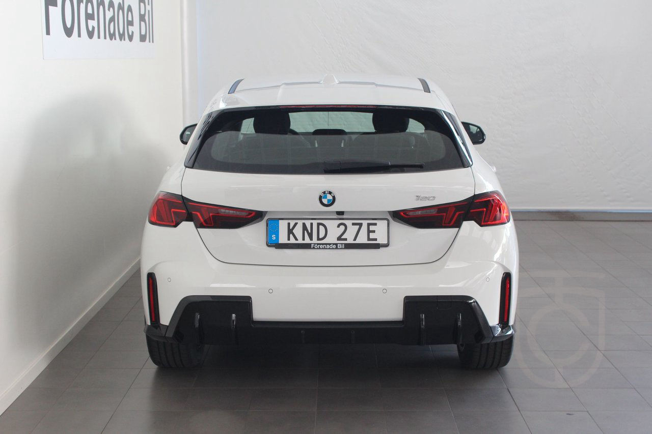 BMW 120 i M Sport Design Automat