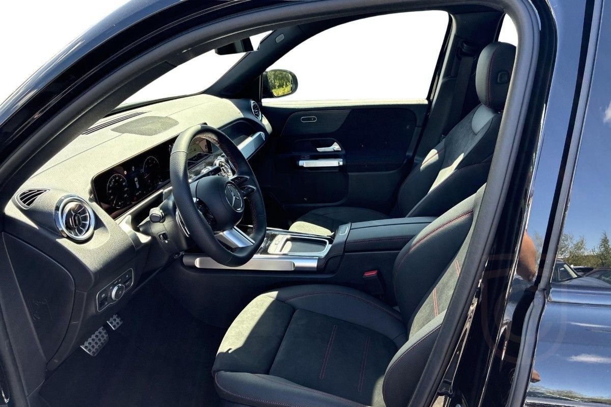 Mercedes-Benz GLB 220 d 4MATIC