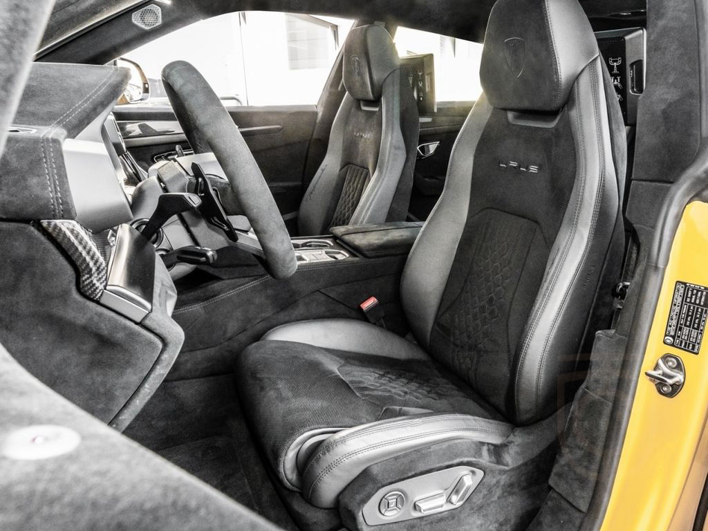 Lamborghini Urus Performante Giallo Inti,Night Vision