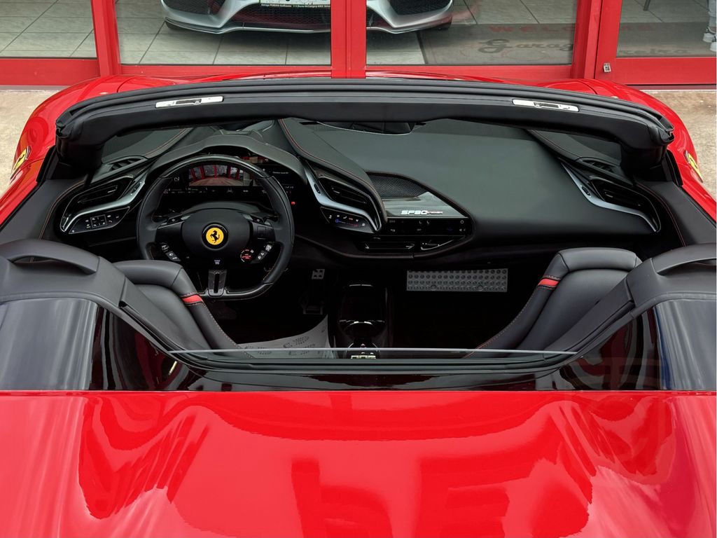Ferrari SF90 Spider Full options Great best comfort seat