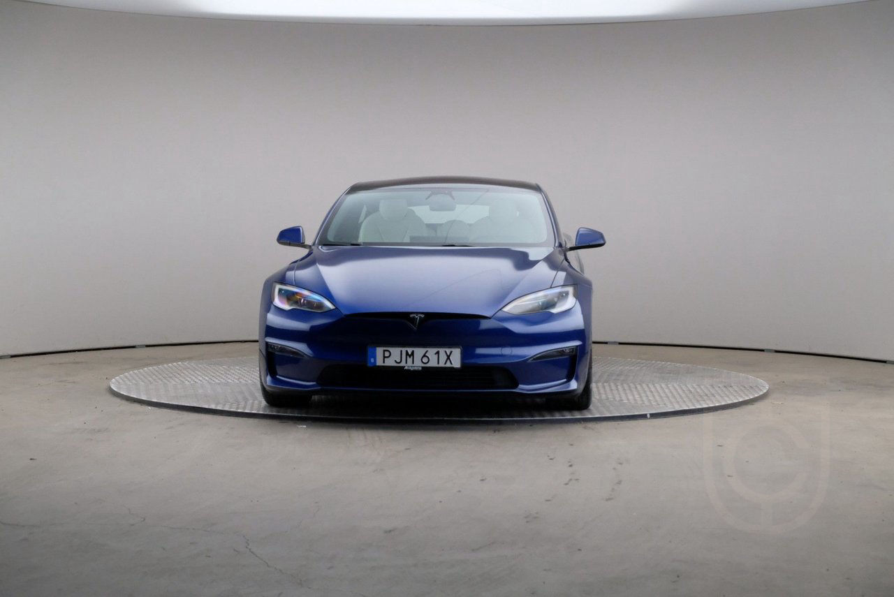 Tesla Model S AWD Yoke