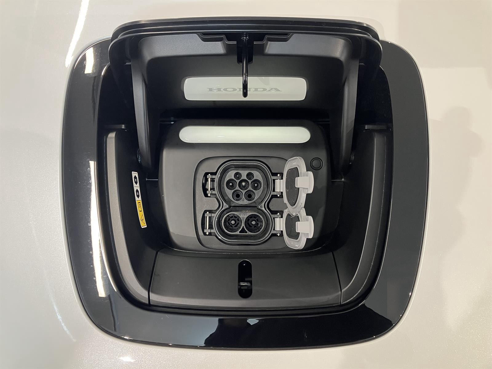 Honda e