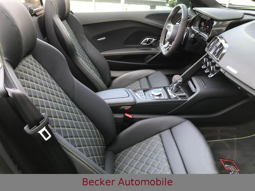 Audi R8 Spyder V10 5.2 FSI quattro performance UNIKAT