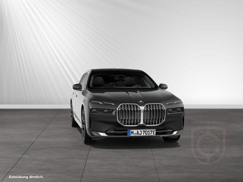 BMW 750e xDrive Allrad|PanoSkyLounge|Bowers&Wilkins