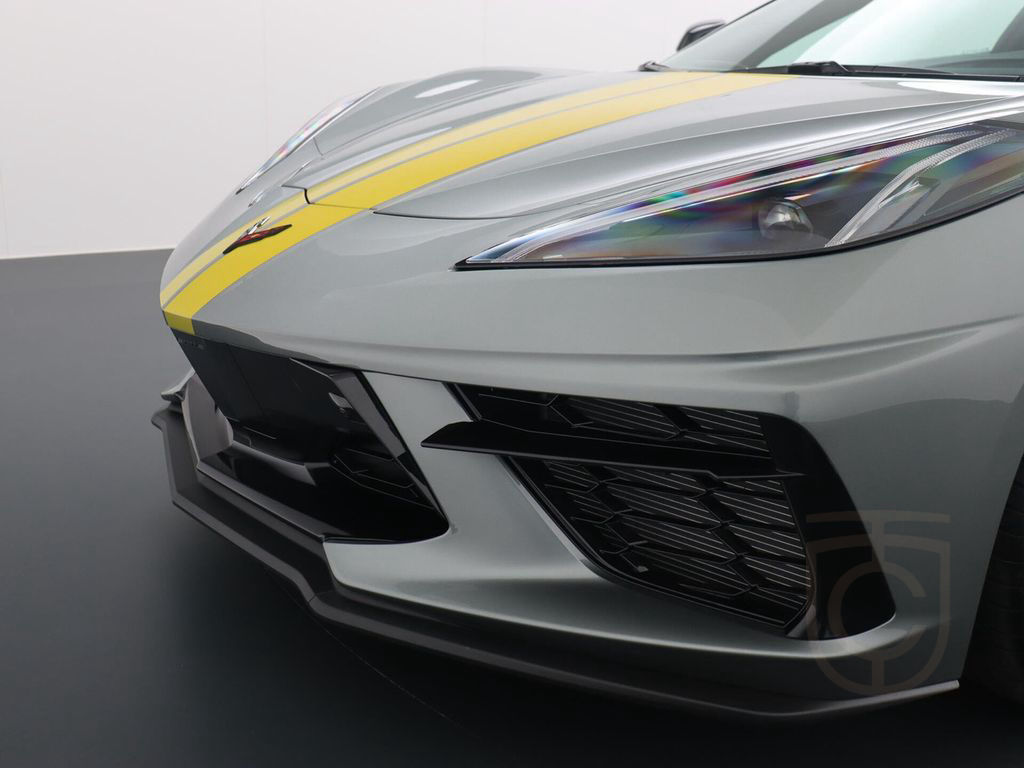 Chevrolet Corvette Stingray C8 convertible 3LT Front lift