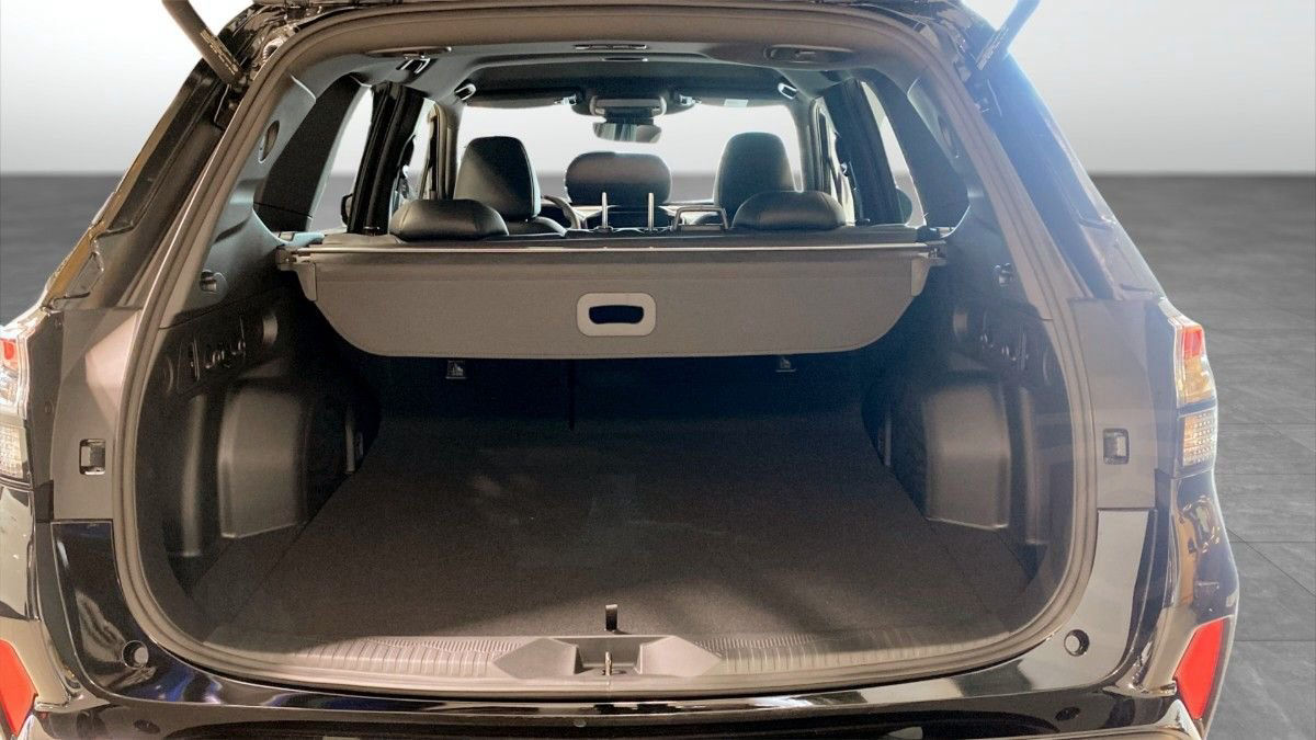 Subaru Forester 2.0 E-BOXER LIMITED