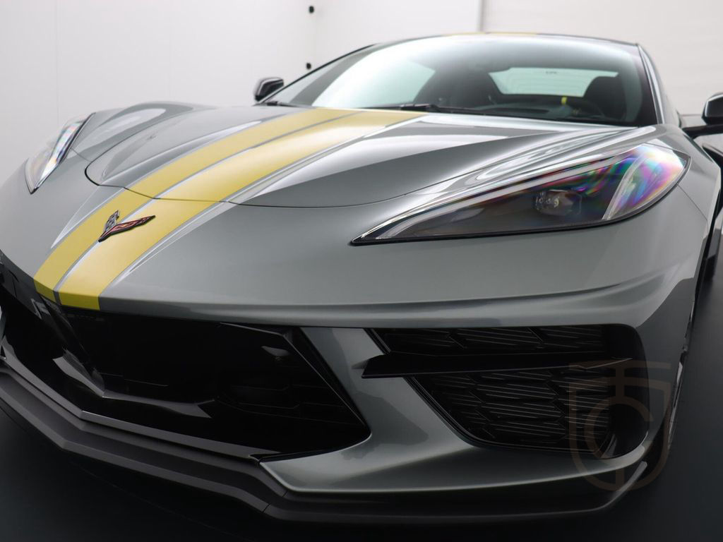 Chevrolet Corvette Stingray C8 convertible 3LT Front lift