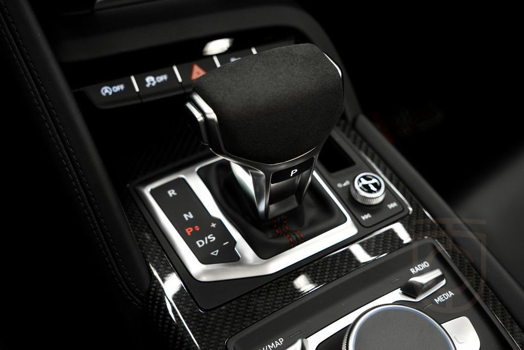 Audi R8 q. Spyder Performance *Carbon *20 *Keramik