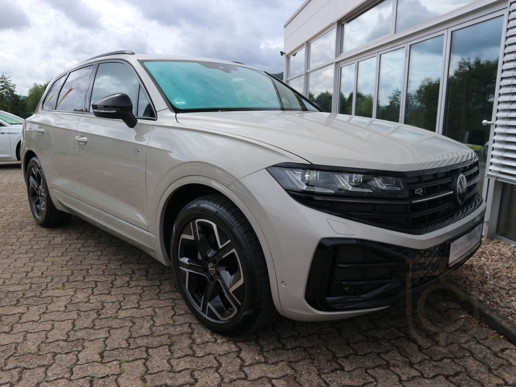 Volkswagen Touareg R-Line 3,0 V6 TDI SCR 4MOTION (286 PS)*A