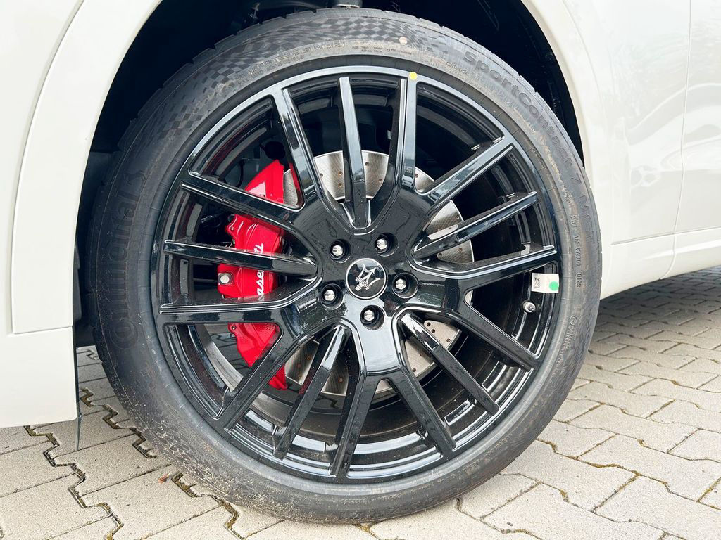 Maserati Levante Modena Ultima AWD MJ 24 ACC LED SD