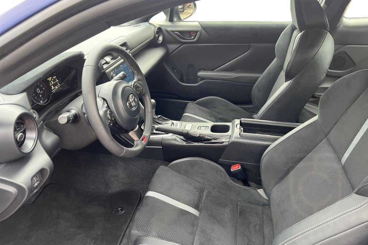 Toyota GR86 2,4 HIGH
